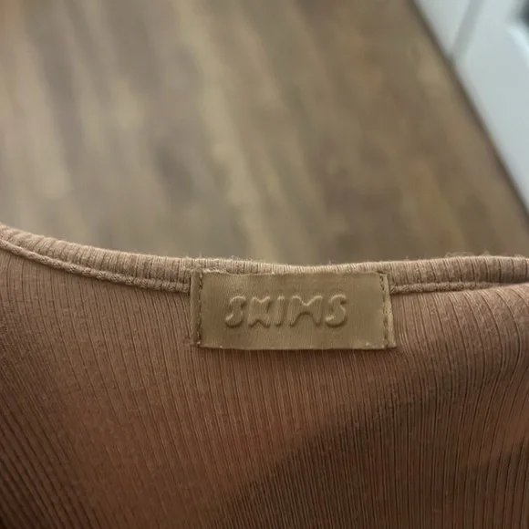 SKIMS Spaghetti strap Tan Dress - Picture 4 of 4